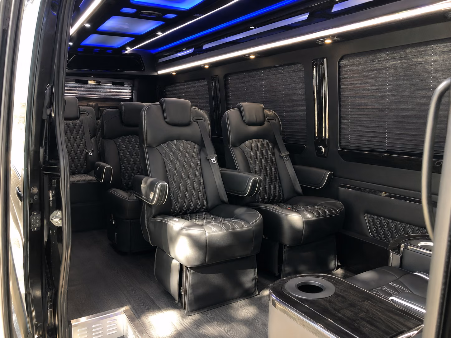 boise airport shuttle bus rentals for private groups
