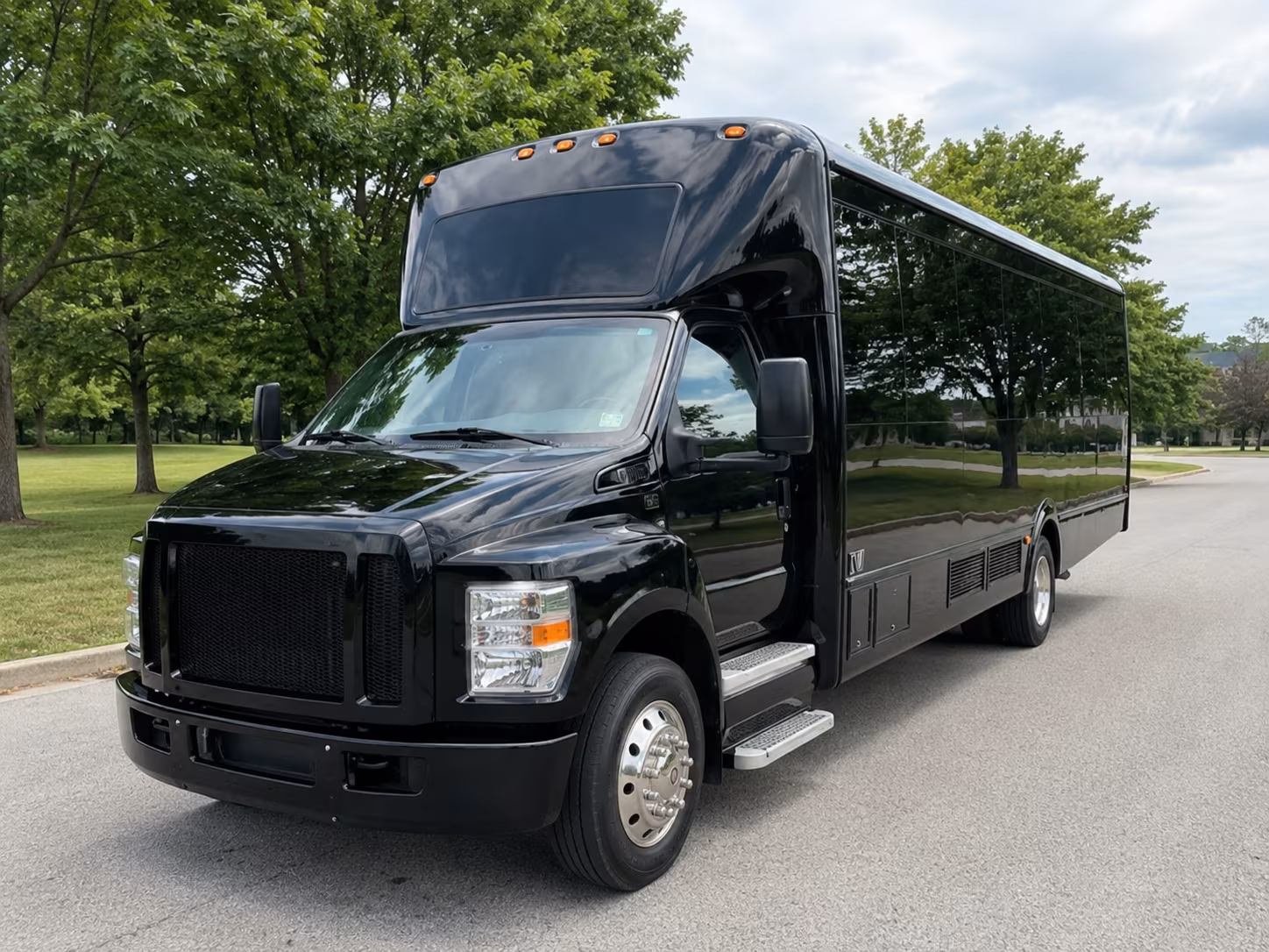 rent a boise prom party bus or charter bus today